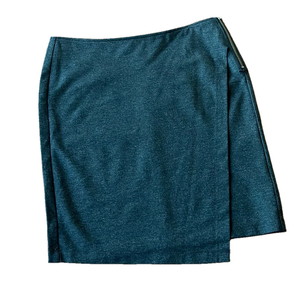 NWT Cabi Skirt - Size 10